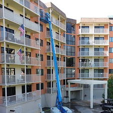 Azalea-Trace-6-Story-Building-Cleaning-in-Pensacola-Florida 4
