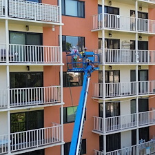 Azalea-Trace-6-Story-Building-Cleaning-in-Pensacola-Florida 8