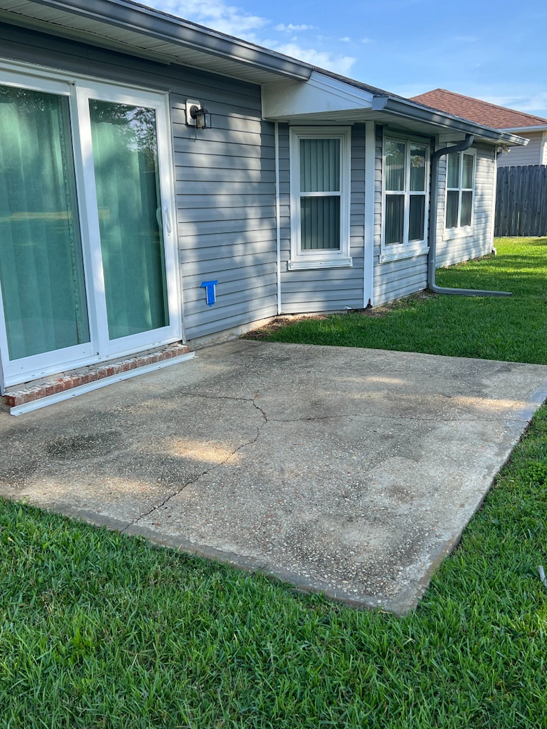 House and Concrete Cleaning In Cantonmet Florida