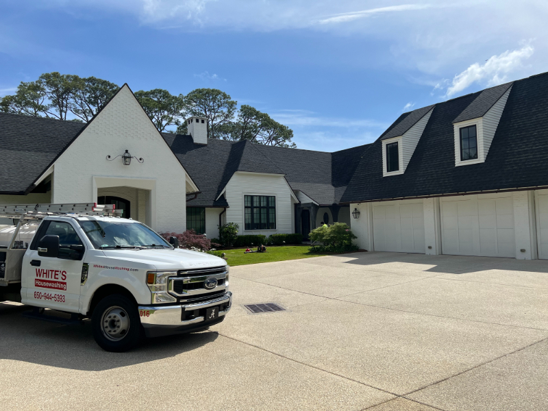 We Love Our Annual Customers - In East Hill, Pensacola Florida. Exterior Pressure Washing